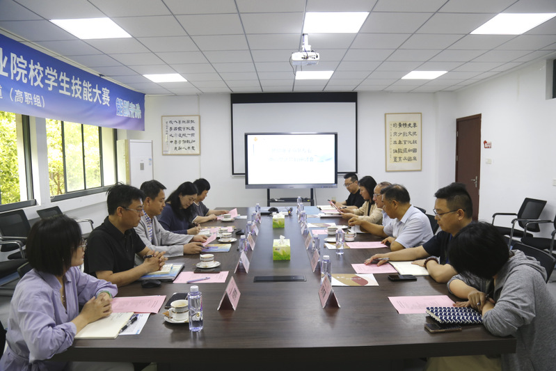 聚力贯通合作 共育跨境电商人才...